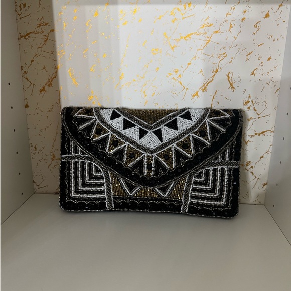 ELEGANT BEADED EVENING CLUTCH SET – MULTICOLOR AND BLACK - Picture 3 of 12